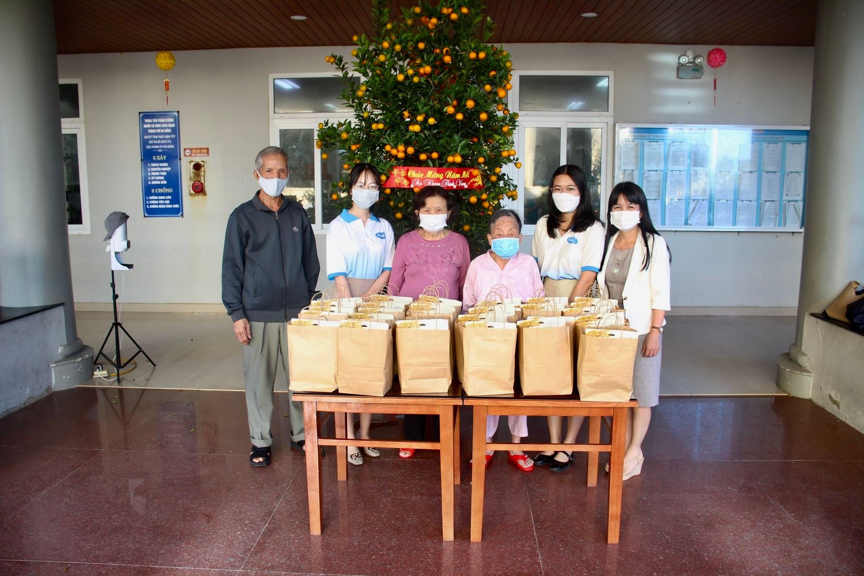 HOẠT ĐỘNG THIỆN NGUYỆN – CHIA SẺ YÊU THƯƠNG