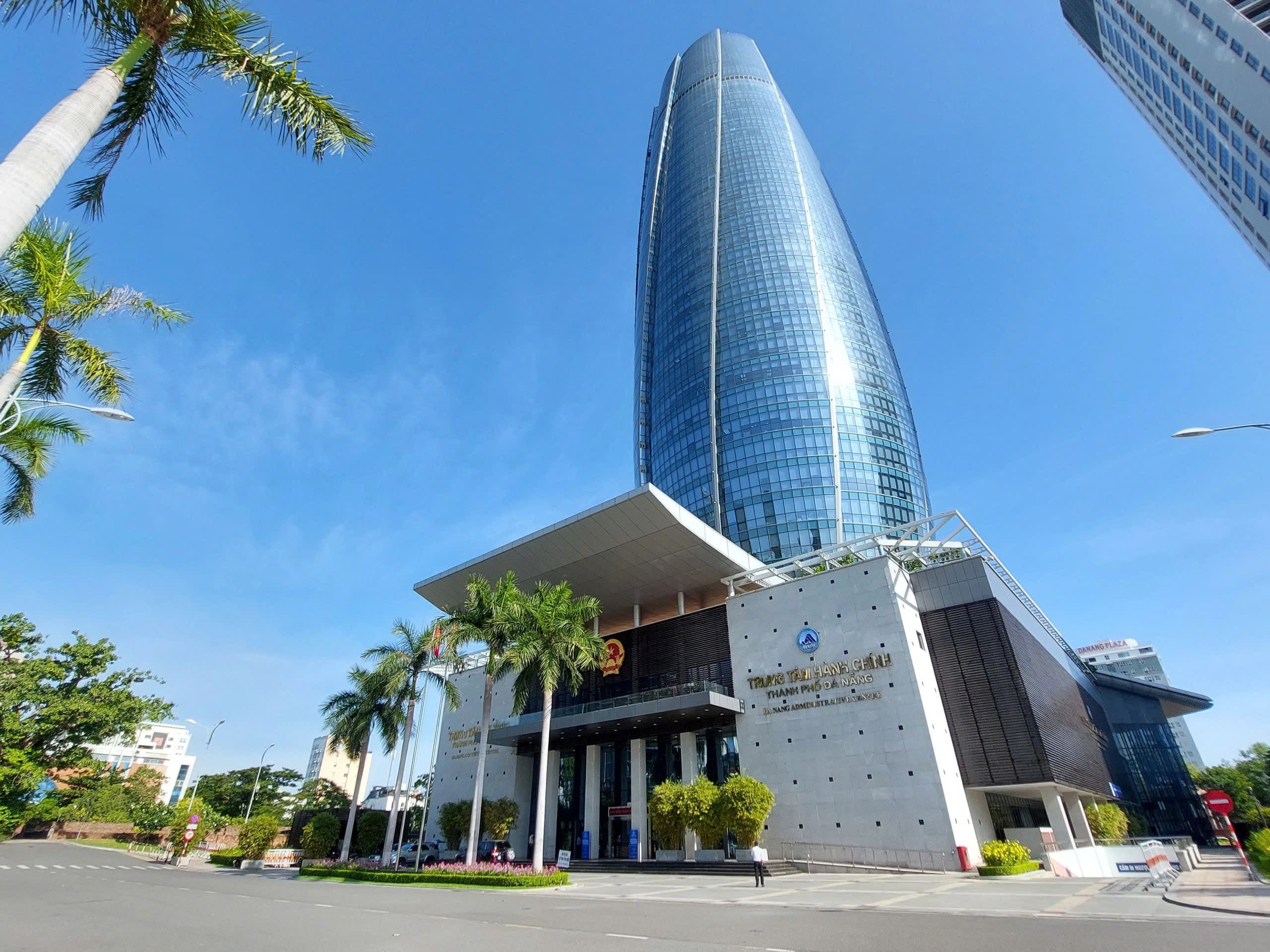 Nhập khẩu hệ thống HỆ THỐNG TƯỜNG NHÔM KÍNH cho Nhà thi đấu Đà Nẵng & Trung tâm hành chính Đà Nẵng